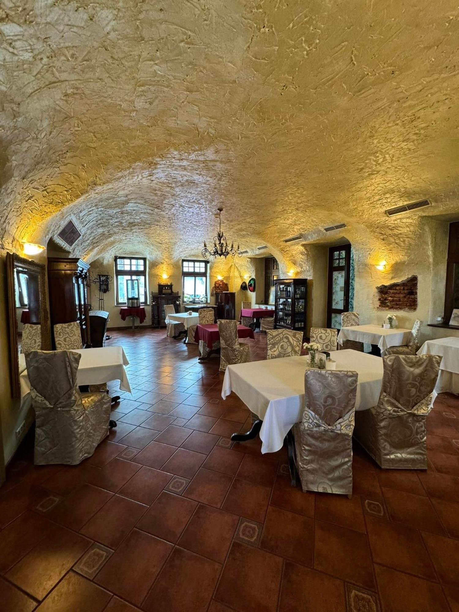 Hotel Palacyk Konin Εξωτερικό φωτογραφία